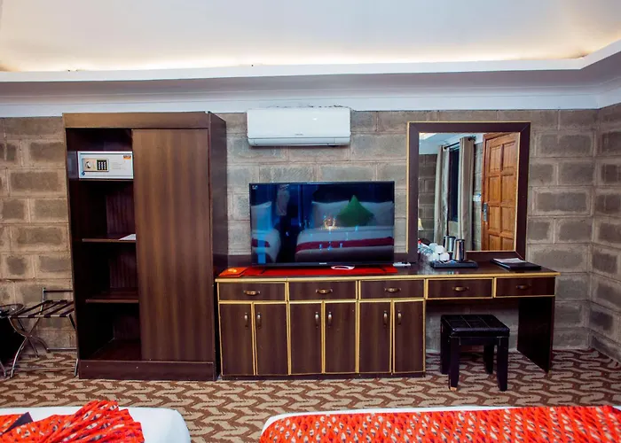 Fun Retreat Resort, Hotel And Ayurveda Spa